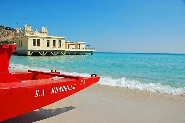 Casa Mandorlo A * Mondello